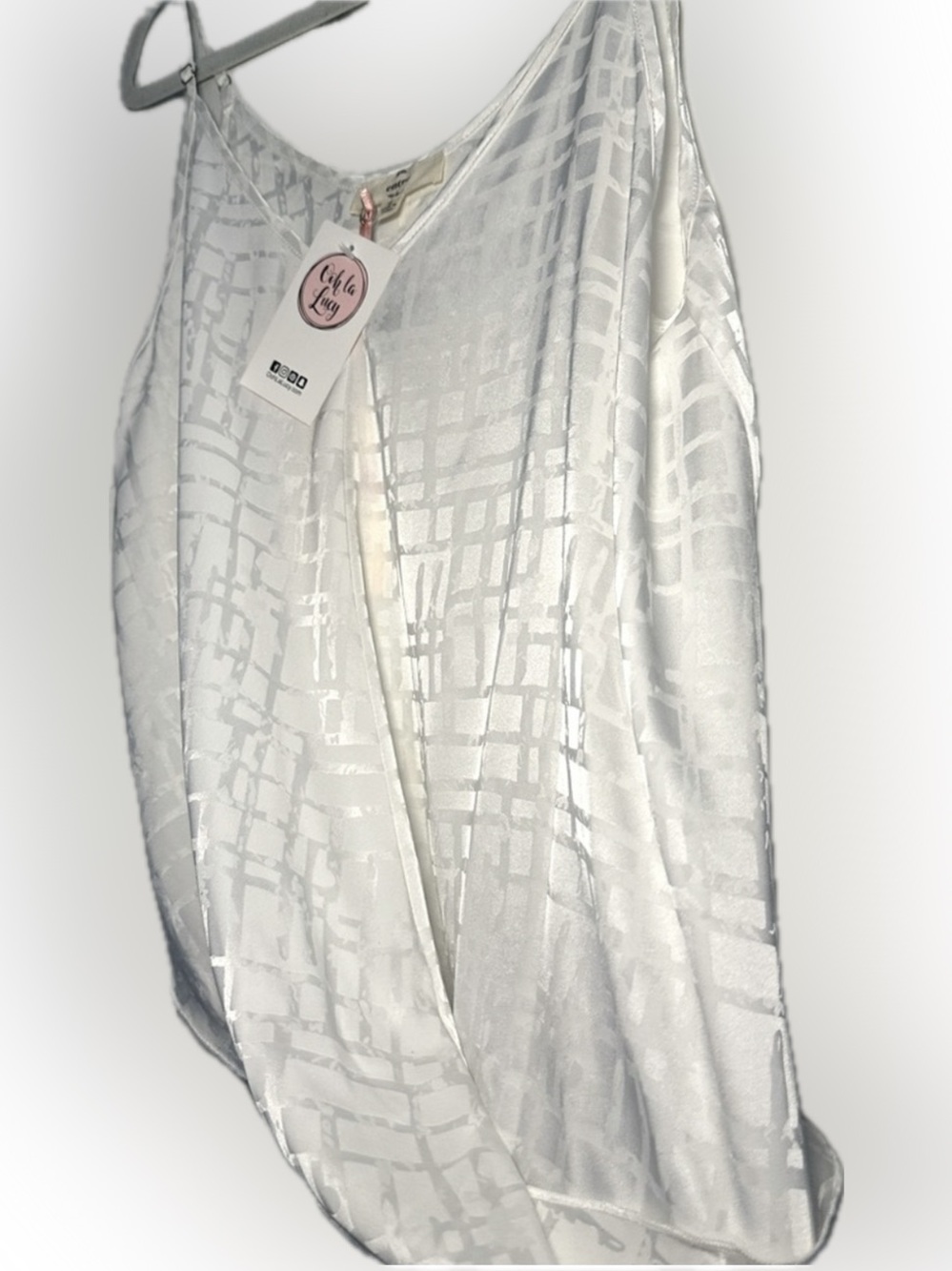 Upscale white tank . NWT.